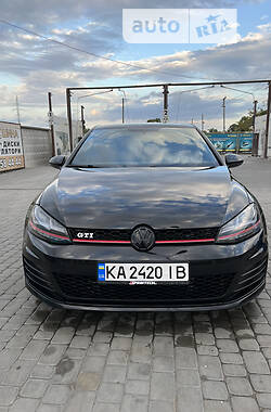 Volkswagen Golf GTI Performance 2017