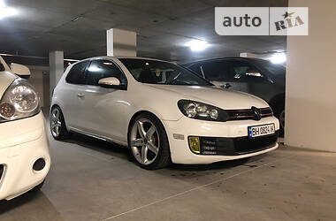 Volkswagen Golf GTI  2010