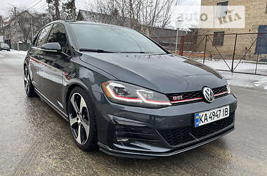 Volkswagen Golf GTI 7.5 Performance  2019