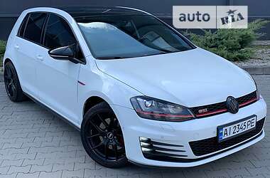 Volkswagen Golf GTI  2013