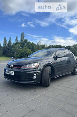 Volkswagen Golf GTI  2014