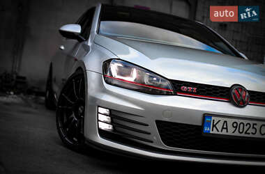 Volkswagen Golf GTI  2014