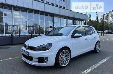 Volkswagen Golf GTI  2010