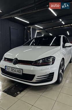 Volkswagen Golf GTI  2016