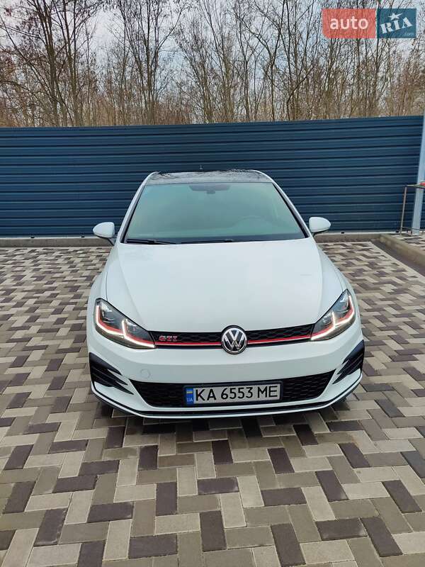 Volkswagen Golf GTI 2019 року в Києві