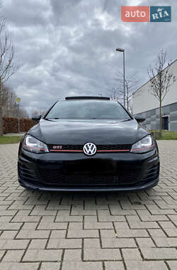Volkswagen Golf GTI  2015