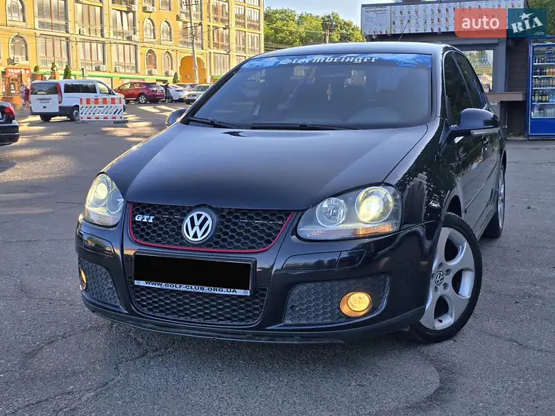 Volkswagen Golf GTI