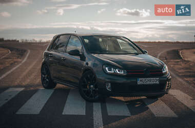 Volkswagen Golf GTI  2012