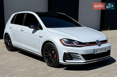 Volkswagen Golf GTI  2020