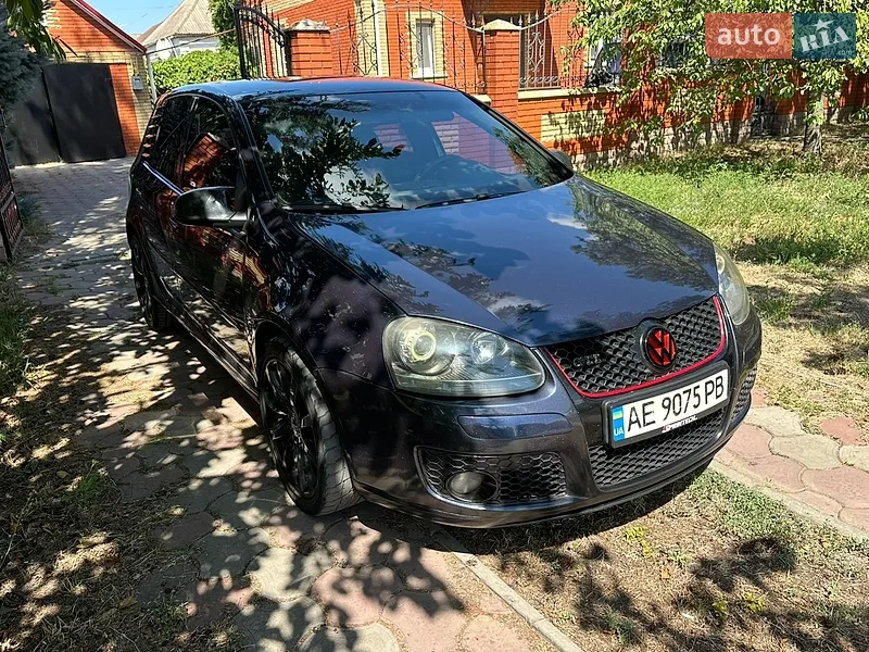 Volkswagen Golf GTI