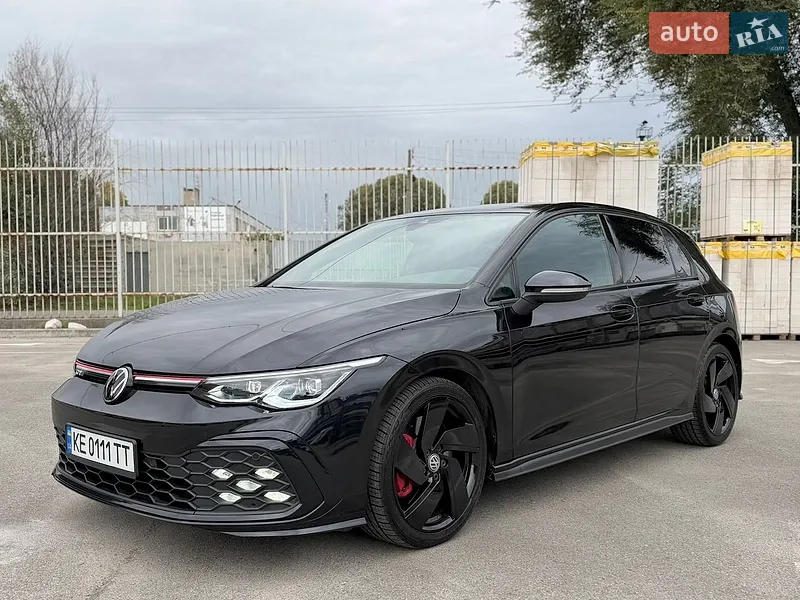 Volkswagen Golf GTI
