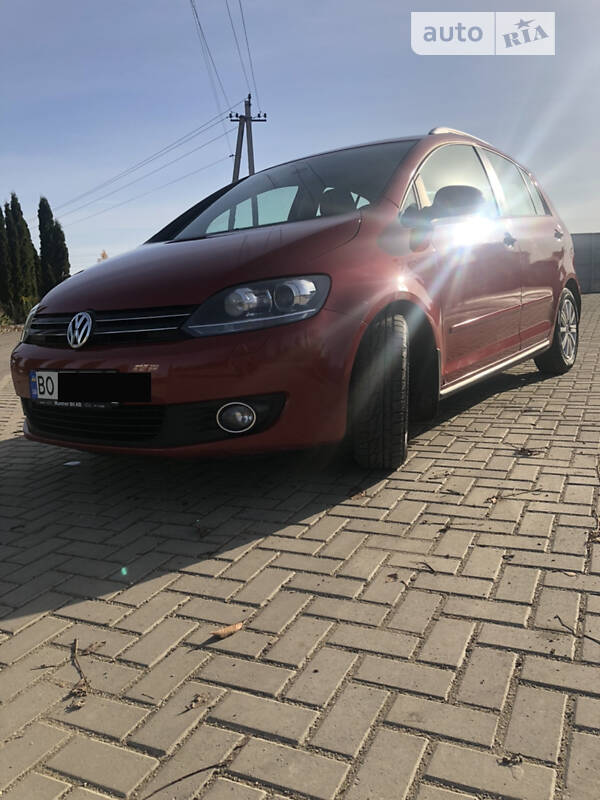 Универсал Volkswagen Golf Plus