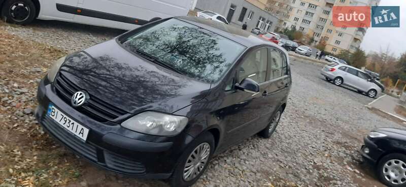 Хетчбек Volkswagen Golf Plus