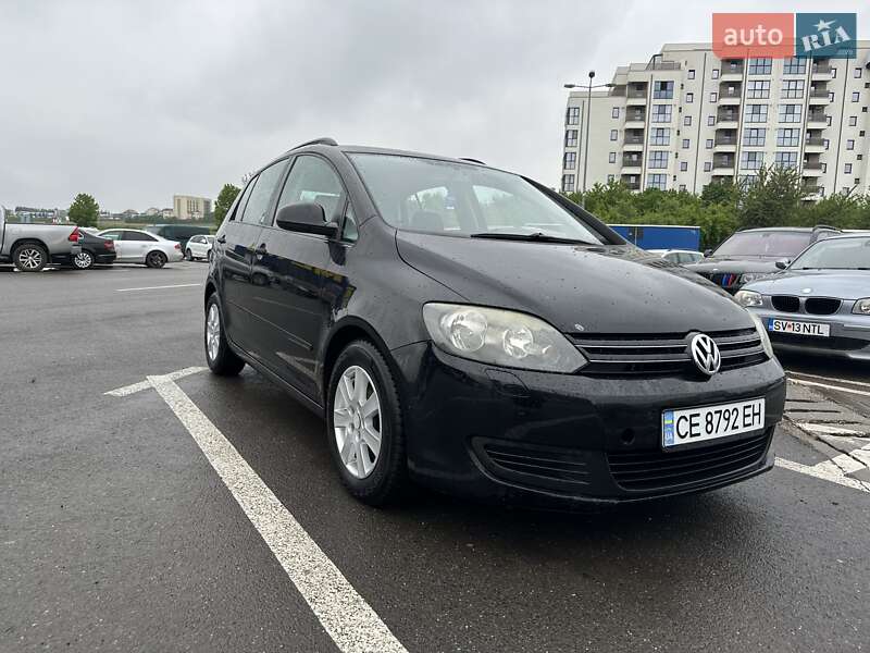 Хетчбек Volkswagen Golf Plus