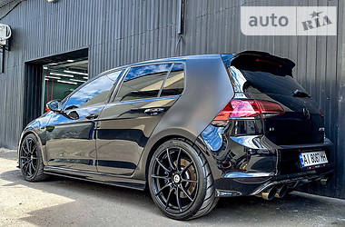 Volkswagen Golf R  2015