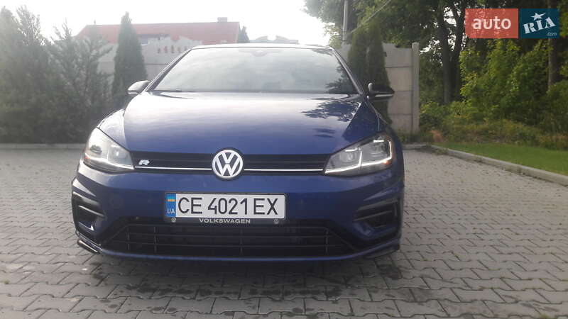 Volkswagen Golf R