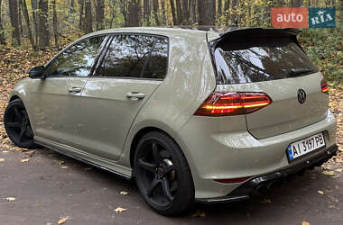 Volkswagen Golf R 2017