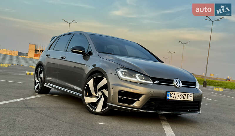 Volkswagen Golf R