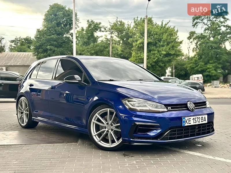 Volkswagen Golf R