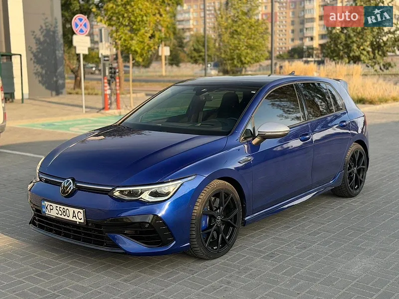 Volkswagen Golf R