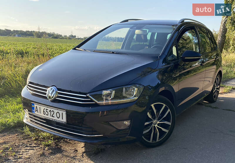 Легковые Volkswagen Golf Sportsvan