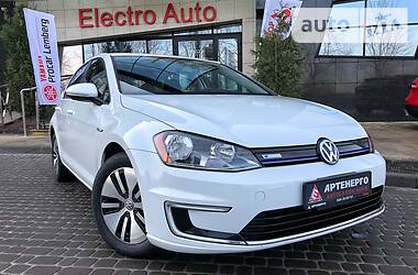 Volkswagen Golf  2016