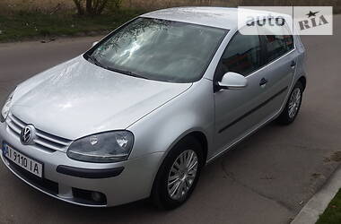 Volkswagen Golf 1.6 Автомат 2004