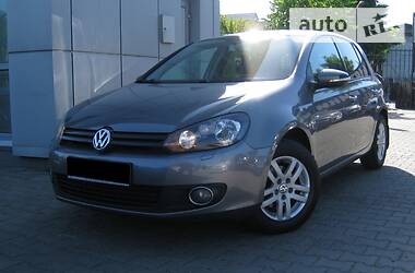 Volkswagen Golf 1.6 AT   2012