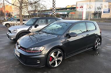 Volkswagen Golf GTI 2016