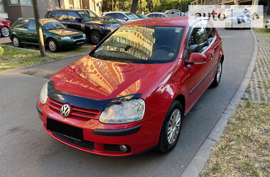 Volkswagen Golf  2005