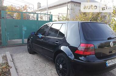 Volkswagen Golf  2001