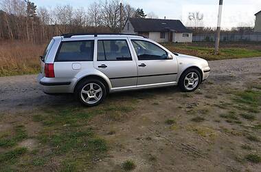 Volkswagen Golf  2002