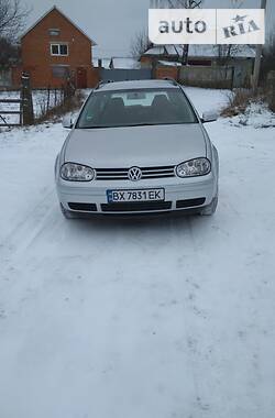 Volkswagen Golf  2002