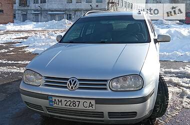 Volkswagen Golf  2001