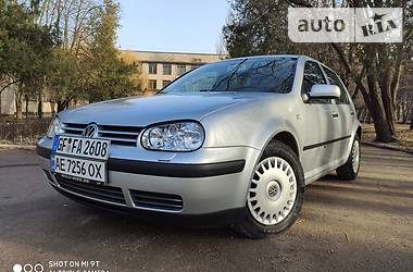 Volkswagen Golf  2001