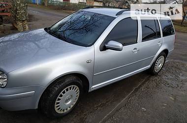 Volkswagen Golf  2002