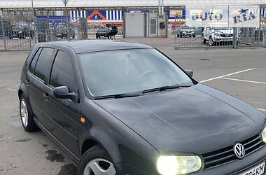 Volkswagen Golf  1998