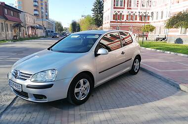 Volkswagen Golf  2005