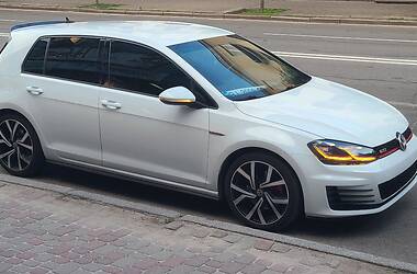 Volkswagen Golf GTI 7 2016