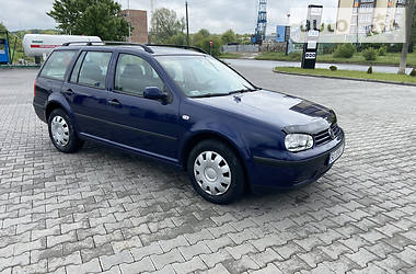 Volkswagen Golf  2002