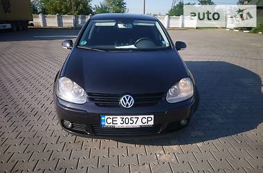 Volkswagen Golf  2004