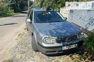 Volkswagen Golf  2003