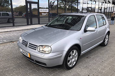 Volkswagen Golf  2003