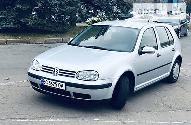 Volkswagen Golf  2002