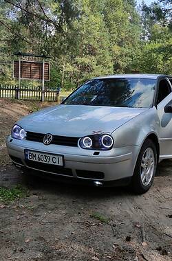 Volkswagen Golf  2001