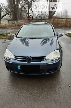 Volkswagen Golf  2005