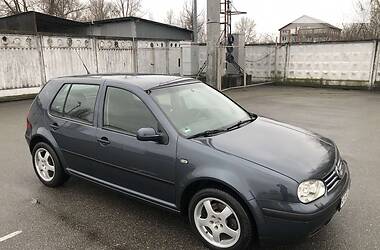 Volkswagen Golf  2002