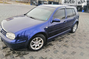 Volkswagen Golf  2001