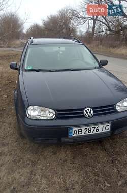 Volkswagen Golf 2003