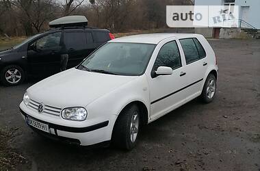 Volkswagen Golf  2002